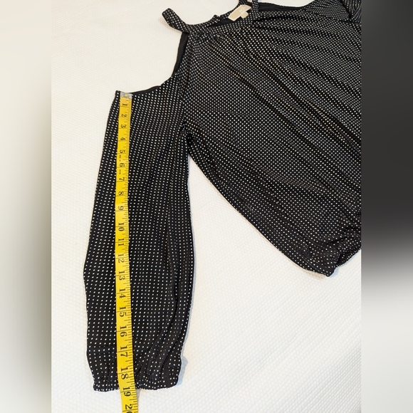 Michael kors cold shoulder smock long sleeve Black rhinestone size PXL. - Picture 7 of 9